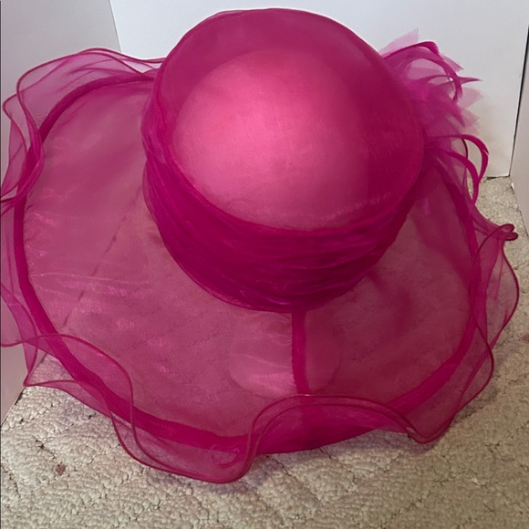 Chic Fuchsia Women's Hat with Floral Accent Church/Easter/Tea/Derby - Picture 3 of 4